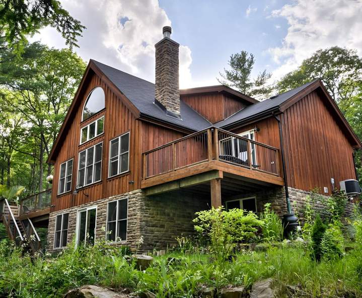 Maison en bois à étage Gatineau